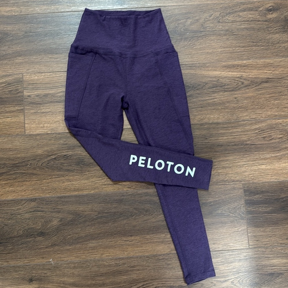Beyond Yoga Peloton Leggings XS S Purple Heather Yoga Gym Athleisure Cycle